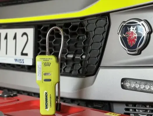 Nowy detektor gazów dla OSP Biskupice dzięki Mistrzom Wody i SC85